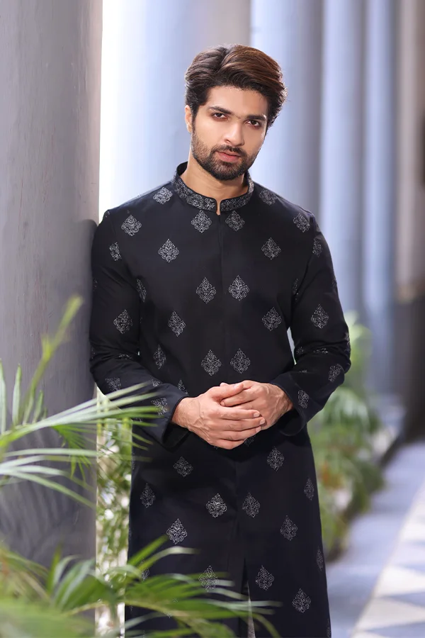 BLACK CLASSIC HANDCRAFTED SHERWANI SET
