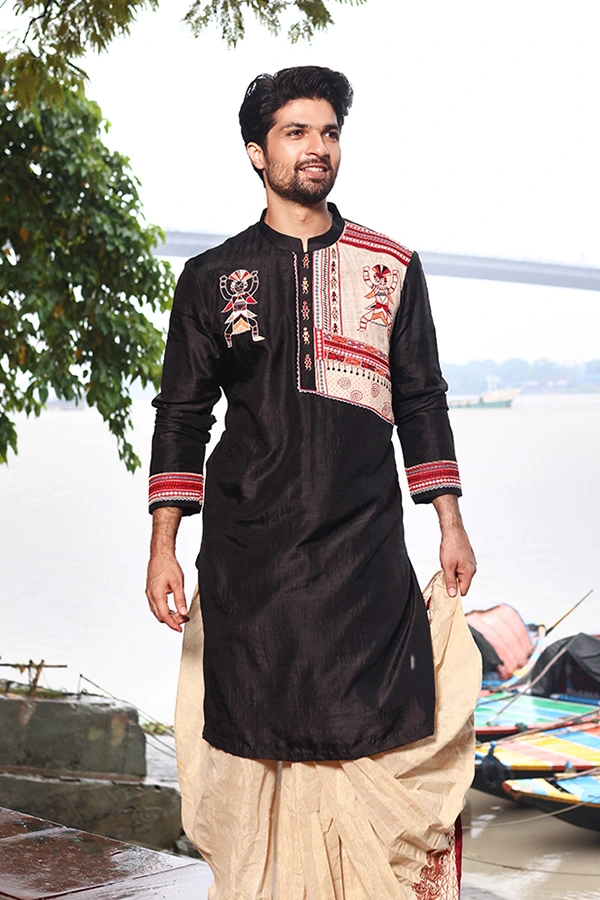 BLACK HERITAGE TRIBAL ART KURTA Hover