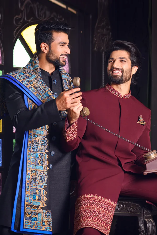 BLACK MAJESTIC SHERWANI SET Hover