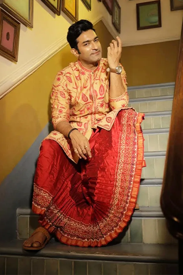 CLASSICAL KANTHA EMBROIDERED FLORAL ACHKAN Hover