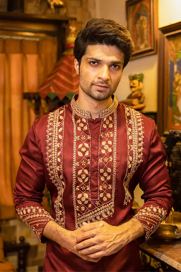 ELEGANT KANTHA YOKE MAROON KURTA Hover