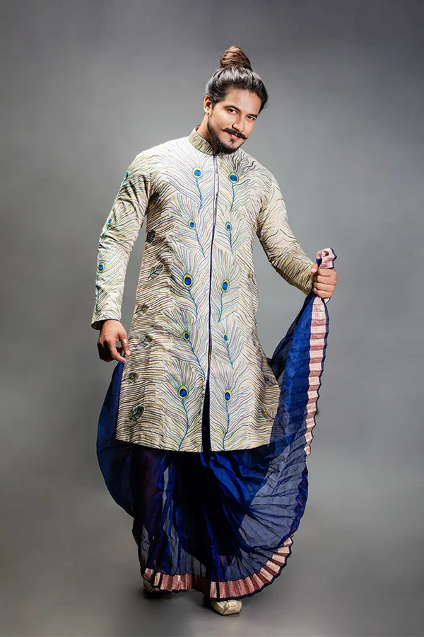EXQUISITE IVORY PEACOCK FEATHER EMBROIDERED ACHKAN