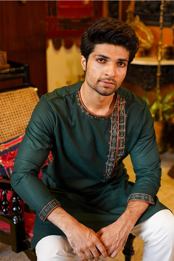 GREEN ELEGANT KANTHA KURTA Hover