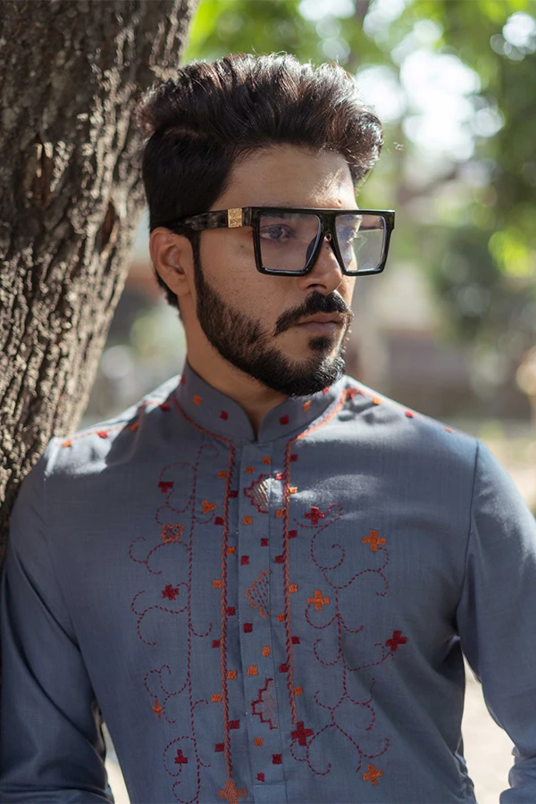 GREY FLORAL KANTHA KURTA