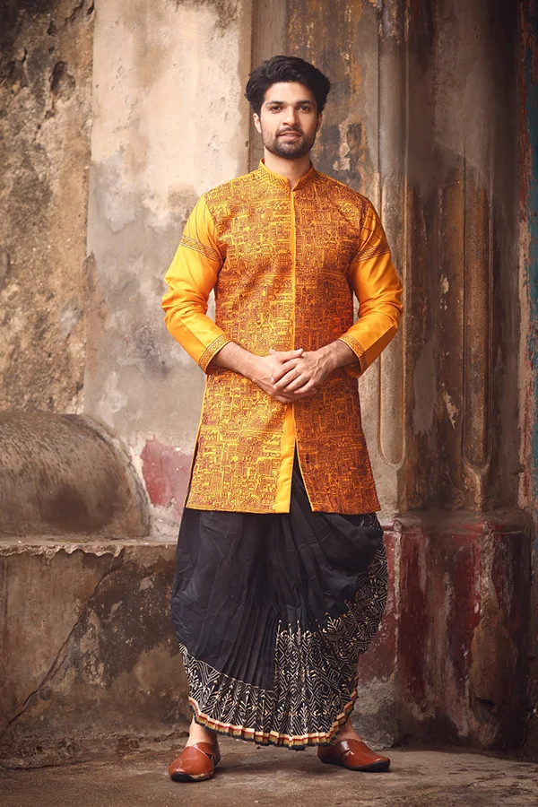 HERITAGE MUSTARD KOLKATA-SKYLINE HANDMADE ACHKAN Hover