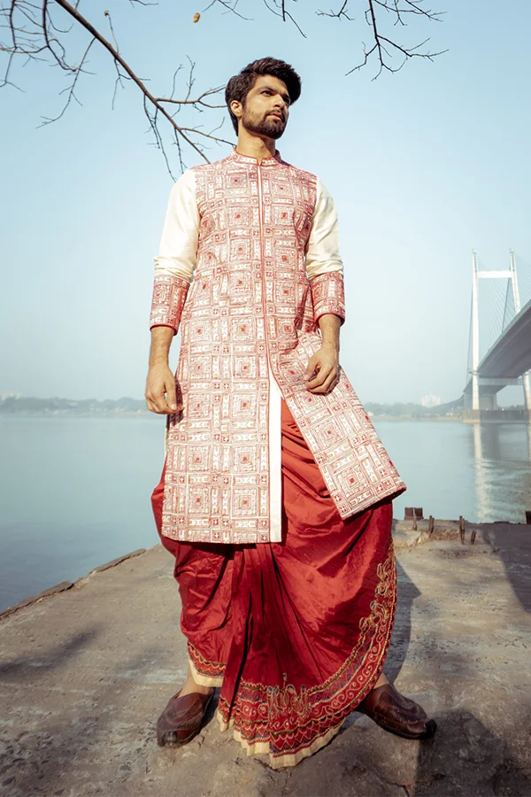 IVORY MONGOLIAN MOTIF TIMELESS ACHKAN Hover