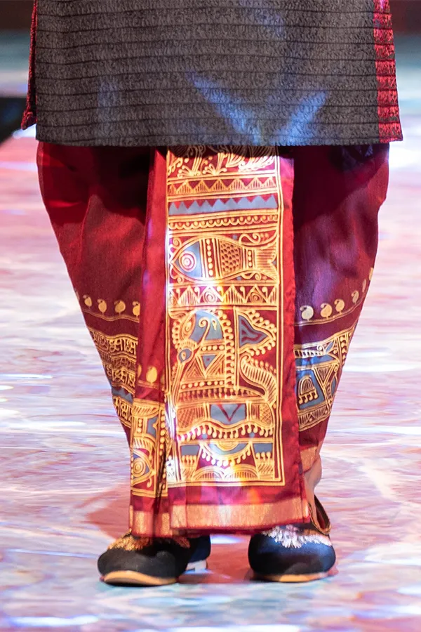 MAROON HANDPAINTED DESIGN Hover