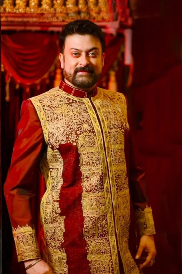 MAROON ROYAL ART EMBELLISHED SHERWANI SET
