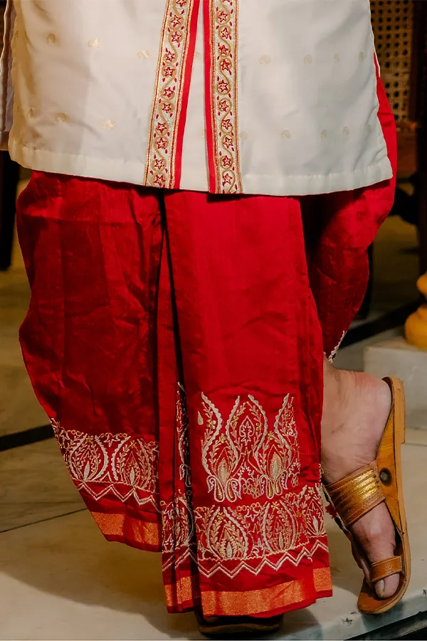 REDDISH MAROON KASHIDA DESIGN