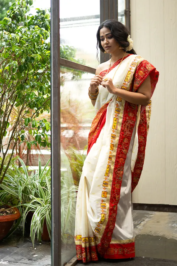 RUPKOTHA | TRADITIONAL GOROD WEDDING SAREE Hover