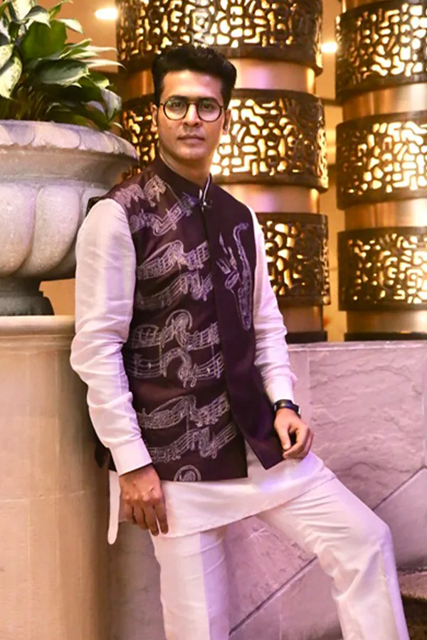 TIMELESS BEETHOVEN WINE HALF JACKET/BUNDI SET Hover