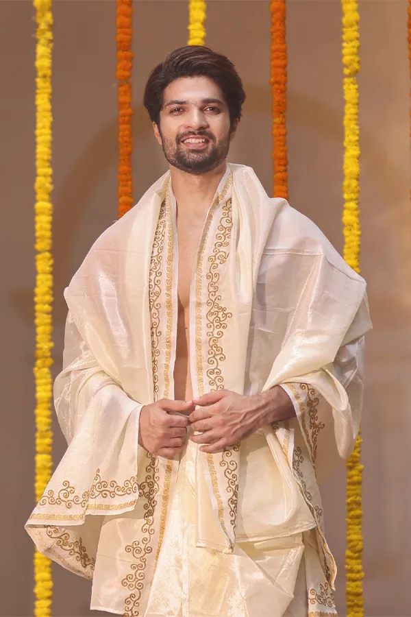 TIMELESS EMBROIDERED JORE SET