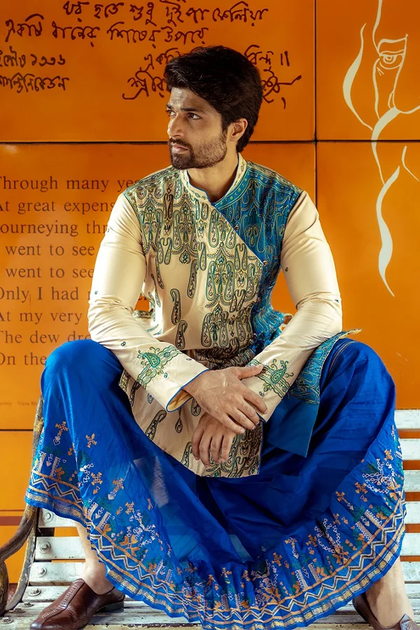 TRADITIONAL PAISLEY HANDCRAFTED ANGRAKHA Hover