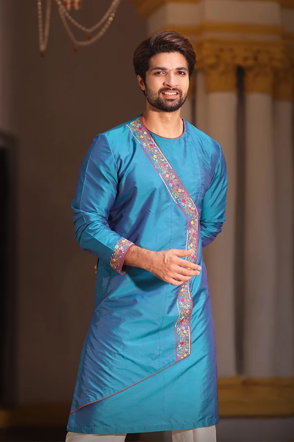 TURQUOISE ETHNIC FLORAL KANTHA KURTA