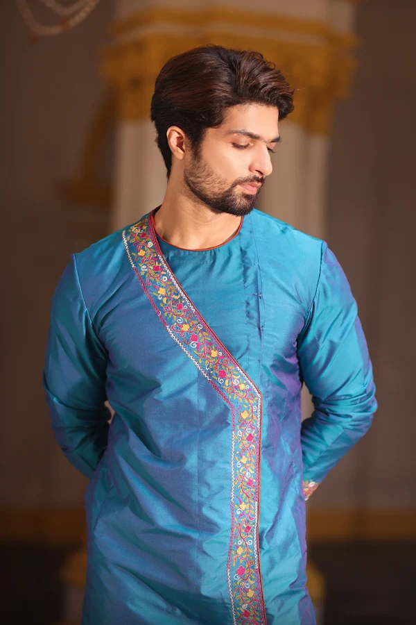 TURQUOISE ETHNIC FLORAL KANTHA KURTA Hover