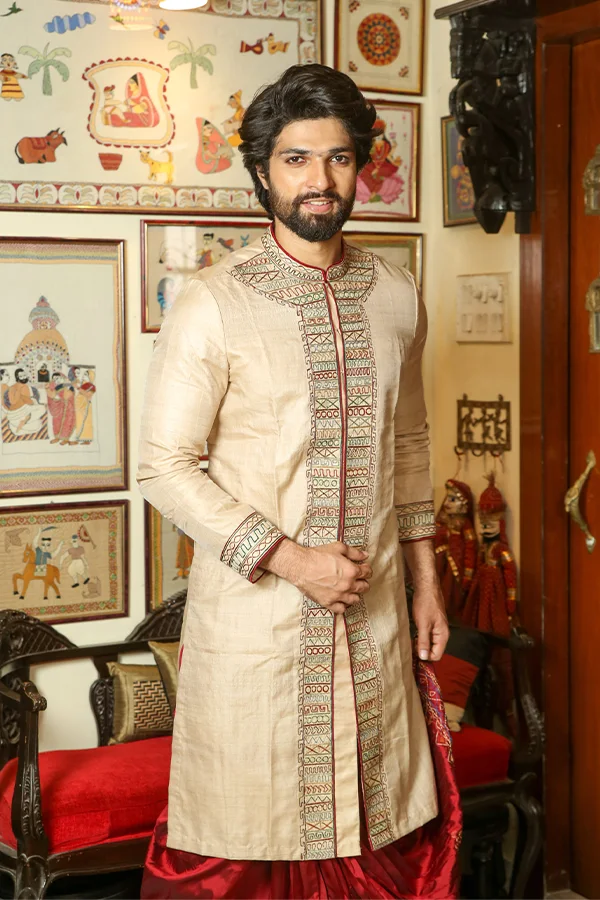 TUSSAR ELEGANT MEXICAN EMBROIDERED ACHKAN Hover