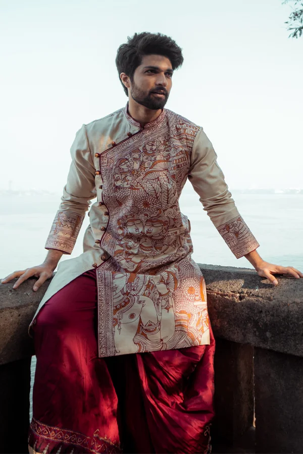 TUSSAR HERITAGE HANDPAINTED EXCLUSIVE ANGRAKHA Hover