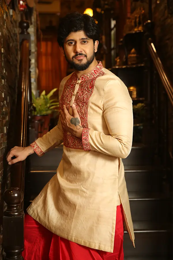 TUSSAR KASHIDA EMBROIDERED KURTA Hover