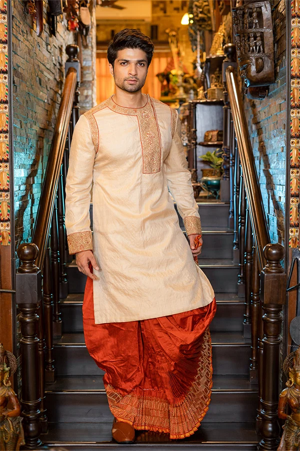 TUSSAR UNIQUE KASHMIRI EMBROIDERED KURTA