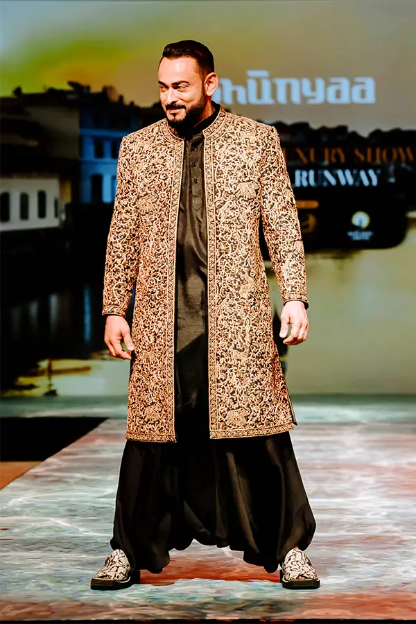 runway_memories/runway_1776773216_bcaf077d_original.webp